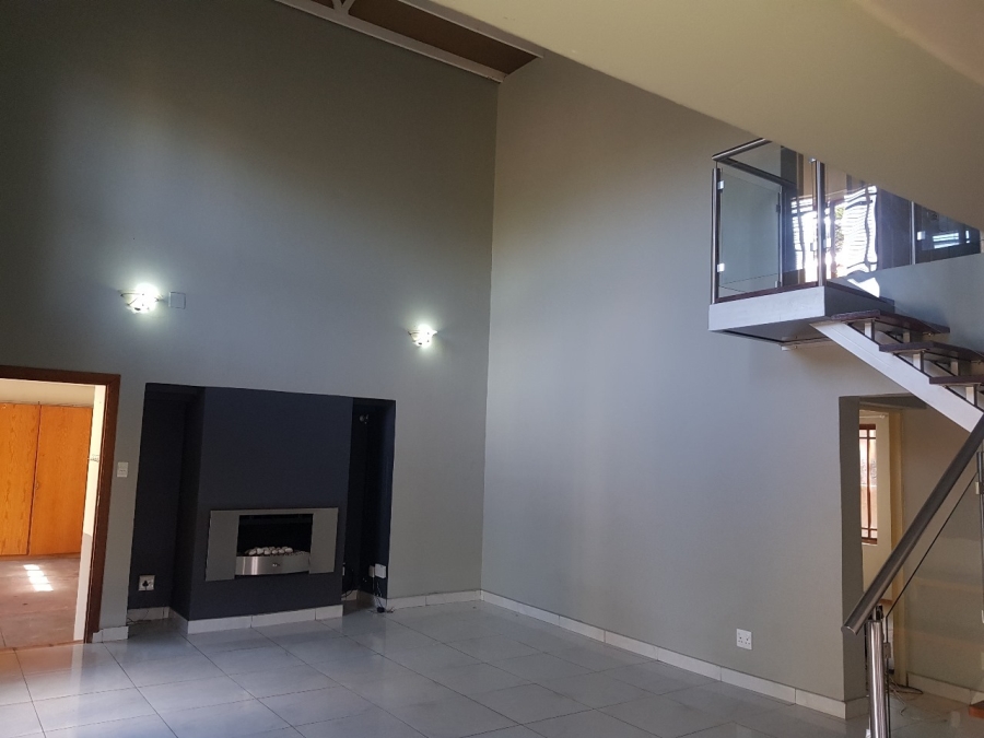 To Let 4 Bedroom Property for Rent in Cashan North West